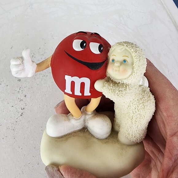 Department 56 Snowbabies M&Ms Red Figurine 2004 - Picture 6 of 6